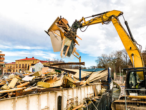 Best Commercial Cleanout Services  in Dooms, VA